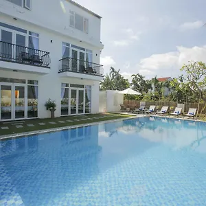 Sunny Pool Villa